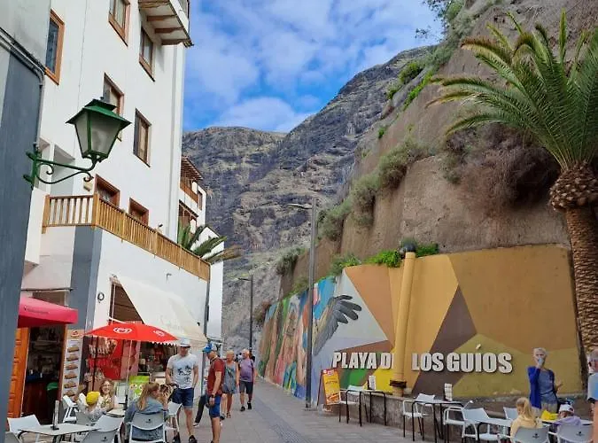 Buenavista Gigantes Marina - With Private Bathroom Apartament *